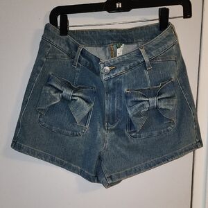 HALARA Blue Jean Shorts with Bow Pockets